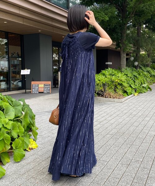 SLOBE IENA(スローブイエナ)の「クリンクルギャザーキャミワンピース(ワンピース・レディース・ライトグリーン/ネイビー/ラベンダー・FREE)」の20枚目の写真