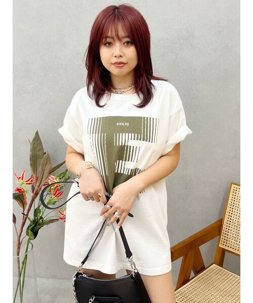 EVRIS(エヴリス)の「フロントロゴオーバーサイズTシャツ(Tシャツ/カットソー・レディース・ホワイト/イエロー/ブルー・FREE)」の10枚目の写真