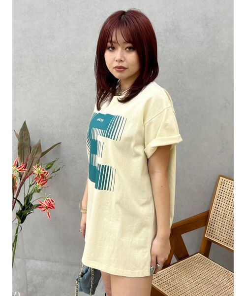 EVRIS(エヴリス)の「フロントロゴオーバーサイズTシャツ(Tシャツ/カットソー・レディース・ホワイト/イエロー/ブルー・FREE)」の14枚目の写真
