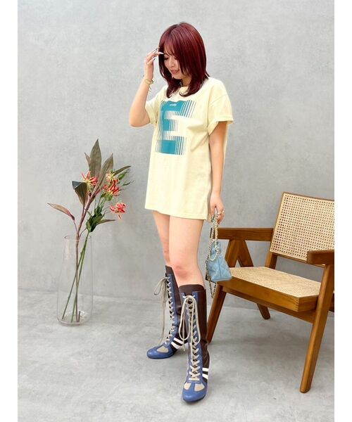 EVRIS(エヴリス)の「フロントロゴオーバーサイズTシャツ(Tシャツ/カットソー・レディース・ホワイト/イエロー/ブルー・FREE)」の17枚目の写真