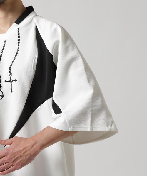 FR(13)NDS(フレンズ)の「FR(13)NDS /フレンズ/Necklace Game Shirt(Tシャツ/カットソー・メンズ・ホワイト/ブラック・F)」の4枚目の写真