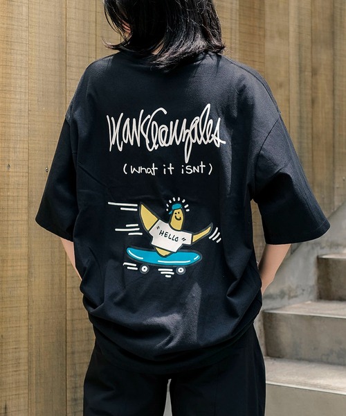 (What it isNt)ART BY MARKGONZALES(ワットイットイズント)の「【What it isNt)ART BY MARKGONZALES / (ワットイットイズント) アートバイ マークゴンザレス】 リラックスフィット プリントTシャツ(Tシャツ/カットソー・メンズ・グレー系その他2/ベージュ系その他4/ベージュ系その他2/ホワイト系その他3/ホワイト系その他/グレー系その他/ブラック系その他3/ホワイト系その他4/ホワイト系その他2/ブラック系その他・MEDIUM/X-LARGE/LARGE)」の6枚目の写真