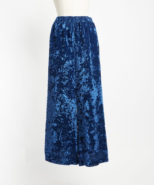 gomme（ゴム）の「クラッシュベルベット　ストレートパンツ（その他パンツ・レディース・カーキ/ブラック/ブルー・MEDIUM）」の20枚目の写真