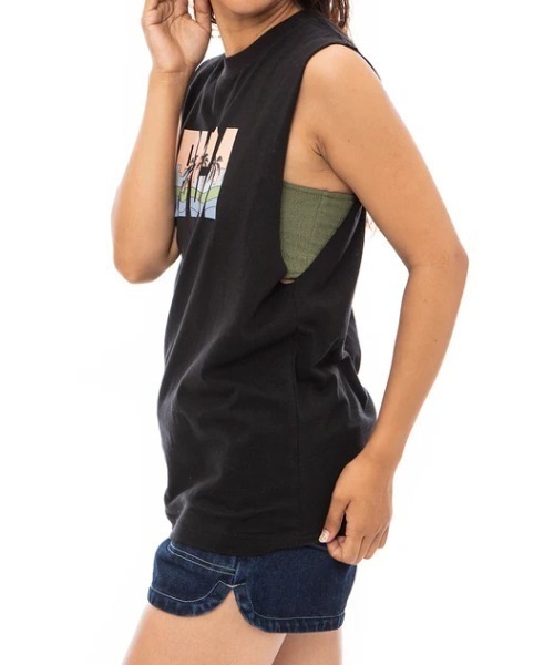 RVCA（ルーカ）の「【RVCA/ルーカ】23SS GULF COAST CUTOFF TANKTO/ノースリーブロゴマッスルタンクトップ（タンクトップ・レディース・クリーム/ラベンダー/ブラック・SMALL/MEDIUM/LARGE）」の4枚目の写真