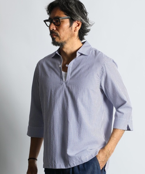 The DUFFER of ST.GEORGE(ザダファーオブセントジョージ)の「SEERSUCKER STRIPE 3Q SKIPPER SHIRT:シアサッカーストライプ 7分袖 スキッパーシャツ(シャツ/ブラウス・メンズ・ブルー/ブラック・SMALL/MEDIUM/LARGE/X-LARGE)」の1枚目の写真