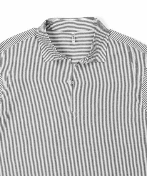 The DUFFER of ST.GEORGE(ザダファーオブセントジョージ)の「SEERSUCKER STRIPE 3Q SKIPPER SHIRT:シアサッカーストライプ 7分袖 スキッパーシャツ(シャツ/ブラウス・メンズ・ブルー/ブラック・SMALL/MEDIUM/LARGE/X-LARGE)」の11枚目の写真
