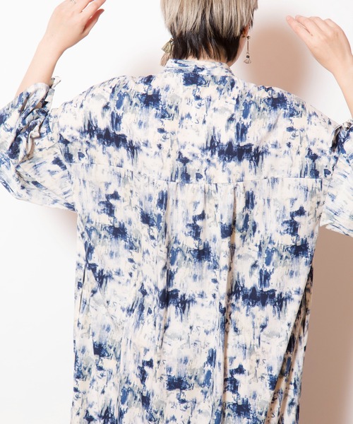 OSMOSIS（オズモーシス）の「スリットギャザースリーブワンピース（ワンピース・レディース・ブルー系その他/ブラック/ブラック系その他・ONE SIZE）」の15枚目の写真