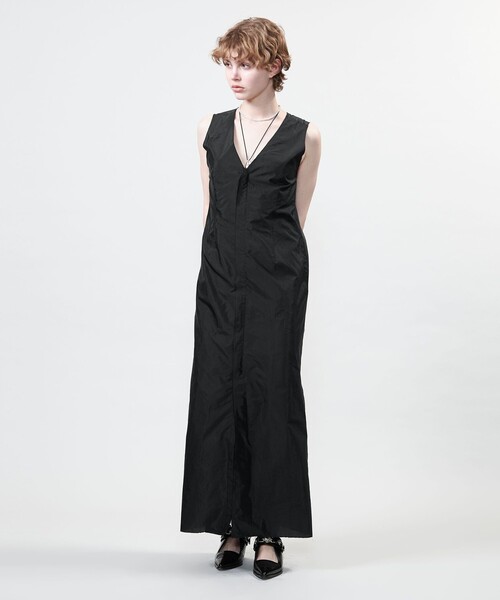 ASTRAET（アストラット）の「＜ASTRAET＞ フロントジップ Vネック ノースリーブワンピース（ワンピース・レディース・オリーブ/ブラック・FREE）」の2枚目の写真