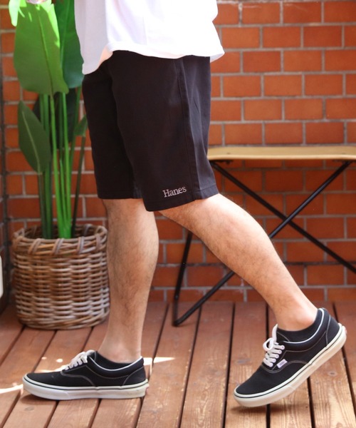 HANES(ヘインズ)の「Hanes チノリラックスショートパンツ(チノパンツ・メンズ・ブラック/ベージュ/ネイビー/カーキ・MEDIUM/X-LARGE/LARGE)」の2枚目の写真