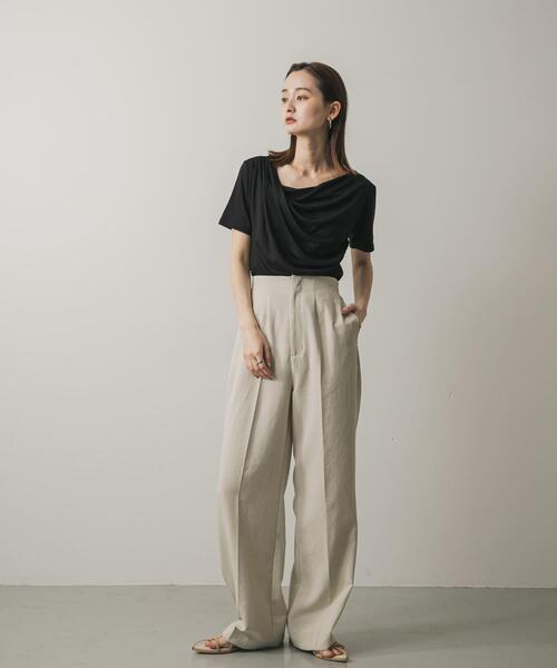 SENSE OF PLACE by URBAN RESEARCH（センスオブプレイスバイアーバンリサーチ）の「アシメドレープトップ(半袖)（Tシャツ/カットソー・レディース・キャメル/ベージュ/ブラック/ライトブルー・ONE）」の7枚目の写真