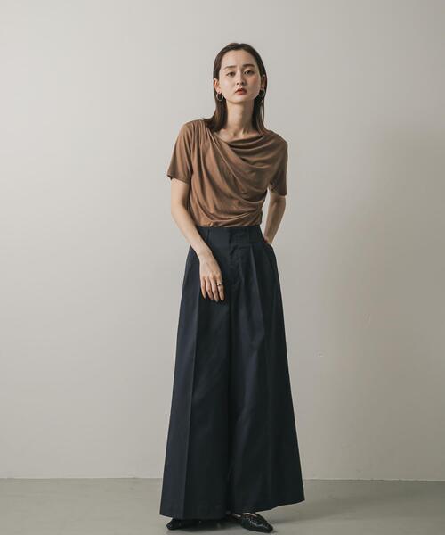 SENSE OF PLACE by URBAN RESEARCH（センスオブプレイスバイアーバンリサーチ）の「アシメドレープトップ(半袖)（Tシャツ/カットソー・レディース・キャメル/ベージュ/ブラック/ライトブルー・ONE）」の16枚目の写真