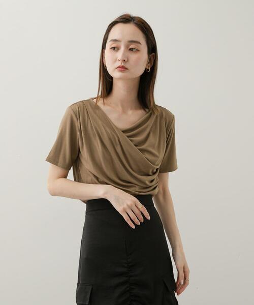 SENSE OF PLACE by URBAN RESEARCH（センスオブプレイスバイアーバンリサーチ）の「アシメドレープトップ(半袖)（Tシャツ/カットソー・レディース・キャメル/ベージュ/ブラック/ライトブルー・ONE）」の18枚目の写真