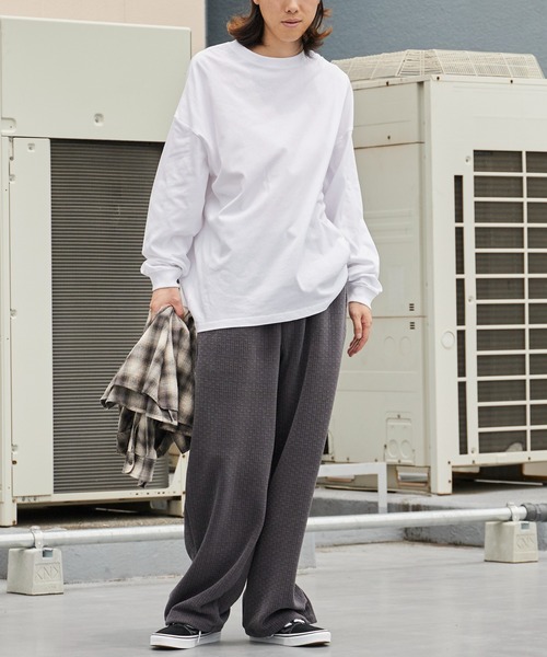 United Athle（ユナイテッドアスレ）の「【ROOPTOKYO】UNITED ATHLE 5.6oz  ロングスリーブTee/ロンT 無地 クルーネック メンズ レディース 2026年 夏 夏服（Tシャツ/カットソー・メンズ・ライトブルー/スミクロ/ネイビー/ブラック/オフホワイト/ホワイト・S/L/M/XL）」の22枚目の写真