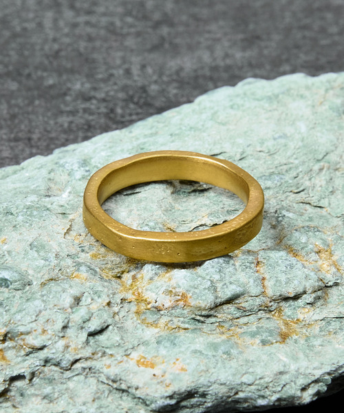 GILD(ギルド)の「GILD ギルド / Flat atypical narrow ring シルバー925フラットエイティピカルナローリング / G251-RI04(リング・メンズ・シルバー/プラチナム/ゴールド・21号/19号/17号/15号/13号/11号/9号/7号)」の3枚目の写真