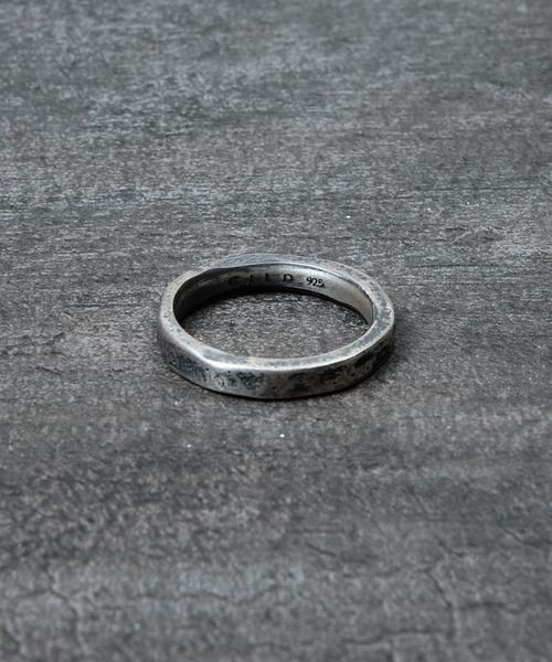 GILD(ギルド)の「GILD ギルド / Flat atypical narrow ring シルバー925フラットエイティピカルナローリング / G251-RI04(リング・メンズ・シルバー/プラチナム/ゴールド・21号/19号/17号/15号/13号/11号/9号/7号)」の9枚目の写真
