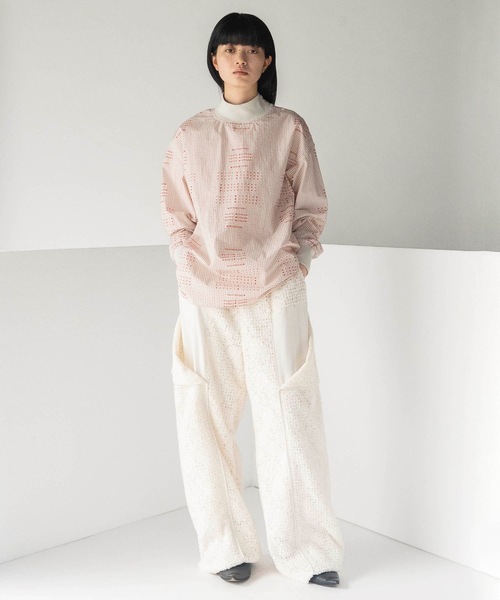 mintdesigns(ミントデザインズ)の「FEATHER LACE PANTS(その他パンツ・レディース・ホワイト/ブラック・ONESIZE)」の5枚目の写真