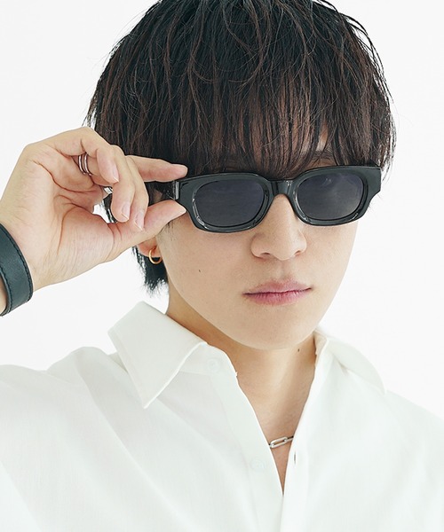 MinoriTY(マイノリティ)の「【MinoriTY】ウエリントンサングラス メンズ ウィメンズ ユニセックス(サングラス・メンズ・ブラック×ブラック/ブラック×イエロー・FREE)」の10枚目の写真