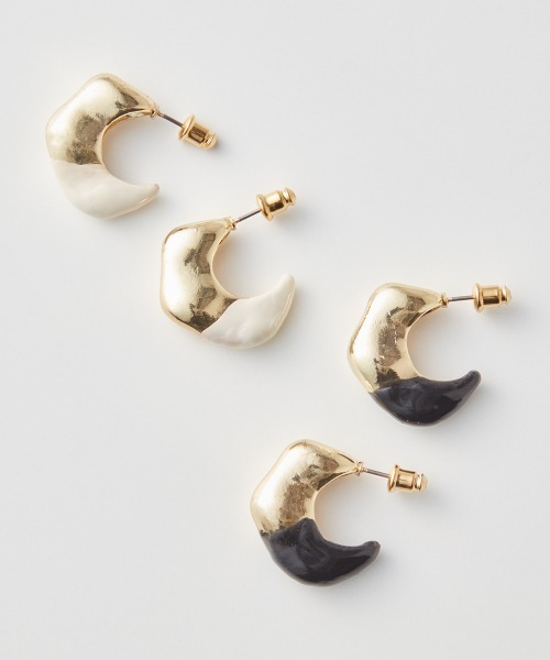 DOUBLE STANDARD CLOTHING(ダブルスタンダードクロージング)の「ボリュームエポキシピアス(ピアス(両耳用)・レディース・ホワイト×ゴールド/ブラック×ゴールド・FREE)」の7枚目の写真