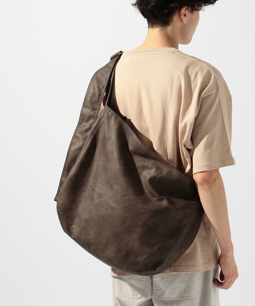 niko and...（ニコアンド）の「フェイクレザー4ポケットラージショルダーバッグ（ショルダーバッグ・メンズ・ブラウン/ブラック・FREE）」の7枚目の写真