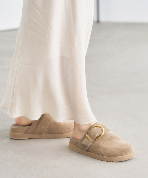 LE TALON(ルタロン)の「レザーベルトクロッグ(その他シューズ・レディース・ベージュ/ブラウン・SMALL/LARGE/X-LARGE/MEDIUM)」の6枚目の写真