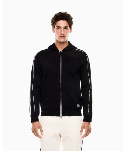 EMPORIO ARMANI EA7(エンポリオアルマーニイーエーセブン)の「【エンポリオ アルマーニ EA7】Logo Series フード付きジップアップ スウェットシャツ コットン混紡(スウェット・メンズ・ブラック/オフホワイト/レッド・X-SMALL/LARGE/MEDIUM/SMALL/X-LARGE)」の2枚目の写真