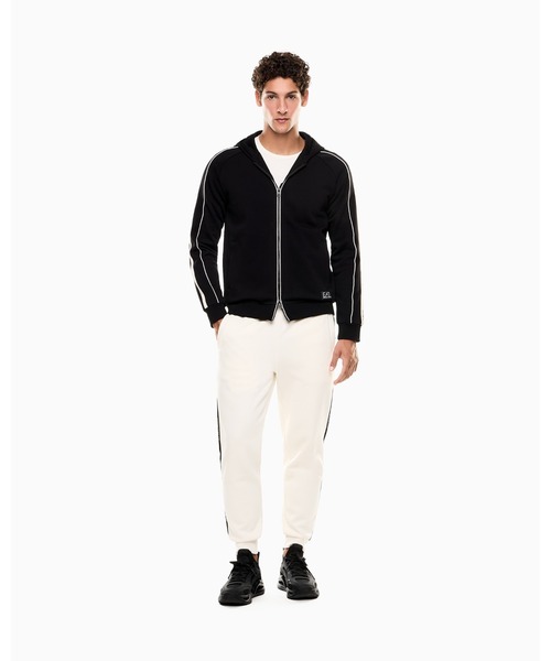 EMPORIO ARMANI EA7(エンポリオアルマーニイーエーセブン)の「【エンポリオ アルマーニ EA7】Logo Series フード付きジップアップ スウェットシャツ コットン混紡(スウェット・メンズ・ブラック/オフホワイト/レッド・X-SMALL/LARGE/MEDIUM/SMALL/X-LARGE)」の11枚目の写真