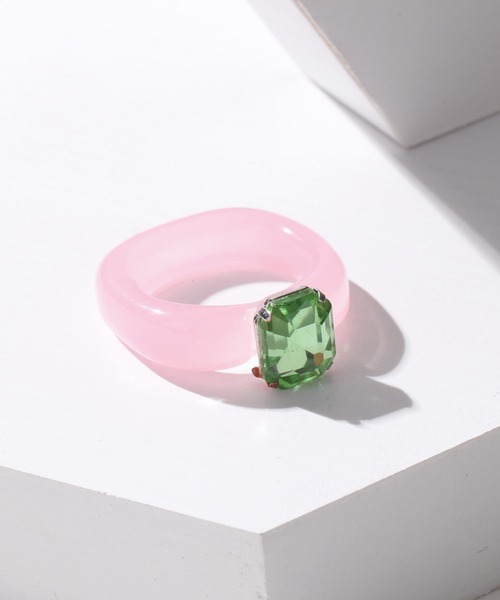 ADDITION STORE(アディションストア)の「【コーデや気分に合わせてカラーを変える♪】POP COLORFUL ACRYLIC RING / ポップ カラフル アクリルリング ONESIZE(リング・レディース・ブルー/オレンジ/イエロー/ライトピンク/グリーン/レッド/ホワイト/パープル/ピンク・ONE SIZE)」の7枚目の写真