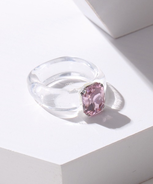 ADDITION STORE(アディションストア)の「【コーデや気分に合わせてカラーを変える♪】POP COLORFUL ACRYLIC RING / ポップ カラフル アクリルリング ONESIZE(リング・レディース・ブルー/オレンジ/イエロー/ライトピンク/グリーン/レッド/ホワイト/パープル/ピンク・ONE SIZE)」の2枚目の写真