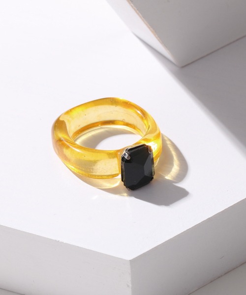ADDITION STORE(アディションストア)の「【コーデや気分に合わせてカラーを変える♪】POP COLORFUL ACRYLIC RING / ポップ カラフル アクリルリング ONESIZE(リング・レディース・ブルー/オレンジ/イエロー/ライトピンク/グリーン/レッド/ホワイト/パープル/ピンク・ONE SIZE)」の5枚目の写真