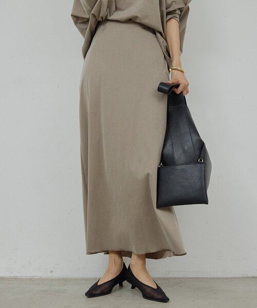GALLARDAGALANTE(ガリャルダガランテ)の「【セットアップ対応】【イージーケア】キュプラジャージースカート(スカート・レディース・ベージュ/ブラック/モカ・0/1)」の19枚目の写真