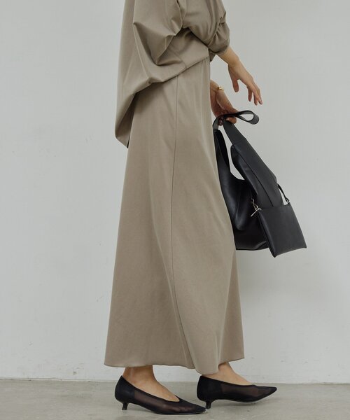 GALLARDAGALANTE(ガリャルダガランテ)の「【セットアップ対応】【イージーケア】キュプラジャージースカート(スカート・レディース・ベージュ/ブラック/モカ・0/1)」の20枚目の写真