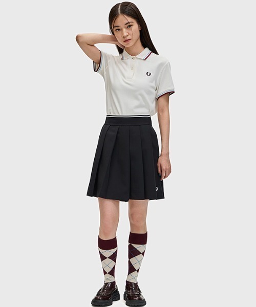 FRED PERRY(フレッドペリー)の「Tipped Pleated Skirt/ティップラインプリーツスカート(スカート・レディース・ブラック・6/8/10)」の13枚目の写真