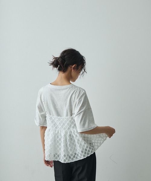 Lunea(ルネア)の「グラフィックプリントTシャツ(Tシャツ/カットソー・レディース・ブラック/ライトグレー・FREE)」の7枚目の写真