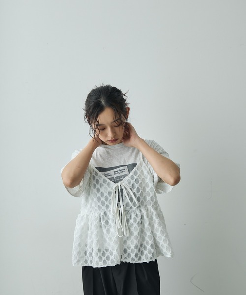 Lunea(ルネア)の「グラフィックプリントTシャツ(Tシャツ/カットソー・レディース・ブラック/ライトグレー・FREE)」の13枚目の写真