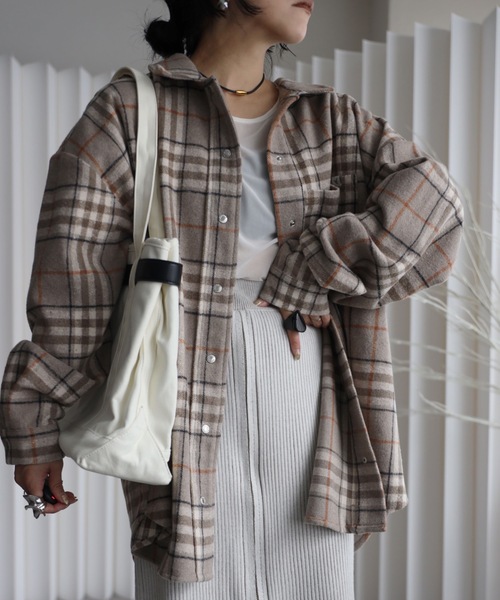 YENNA（イェンナ）の「【ニュアンス起毛チェックシャツジャケット】シャツアウター/ オーバーシャツ（シャツ/ブラウス・レディース・サックスブルー/ブルー/ベージュ・FREE）」の5枚目の写真