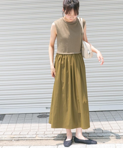 ITEMS URBANRESEARCH(アイテムズ アーバンリサーチ)の「リブドッキングノースリーブワンピース(ワンピース・レディース・グレー系その他/ブラック/カーキ・FREE)」の12枚目の写真