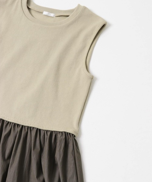 ITEMS URBANRESEARCH(アイテムズ アーバンリサーチ)の「リブドッキングノースリーブワンピース(ワンピース・レディース・グレー系その他/ブラック/カーキ・FREE)」の22枚目の写真