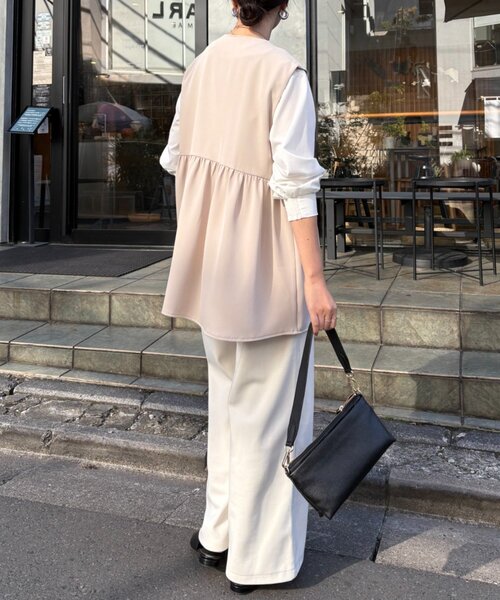 Jena espace merveilleux（ジェナ　エスパスメルヴェイユ）の「【さわゆい企画】ペプラムジレ（ベスト・レディース・グレー/ブラック/ベージュ・FREE）」の13枚目の写真