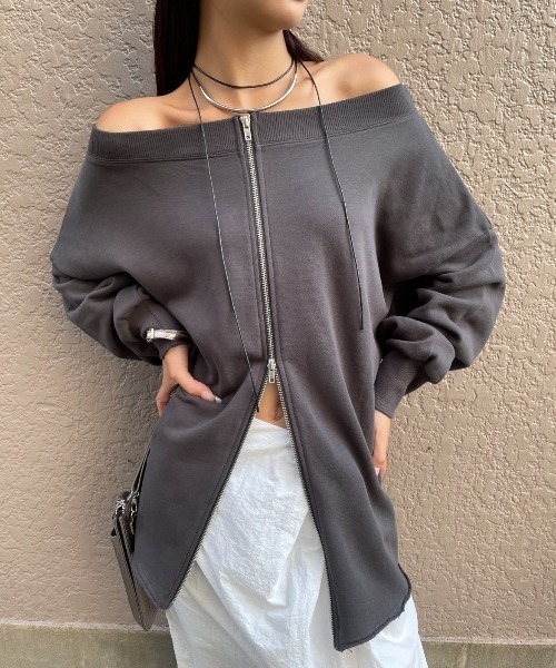 E8756-29◾️ディースクエアード カットオフショルダースウェット E8756-29◾️ディースクエアード カットオフショルダー