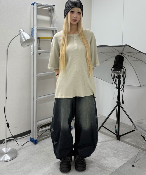 Figments(フィグメンツ)の「ダメージヘンリーT(Tシャツ/カットソー・レディース・アイボリー/ピンク/スミクロ・FREE)」の9枚目の写真