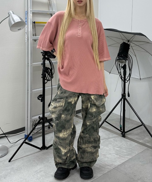 Figments(フィグメンツ)の「ダメージヘンリーT(Tシャツ/カットソー・レディース・アイボリー/ピンク/スミクロ・FREE)」の17枚目の写真