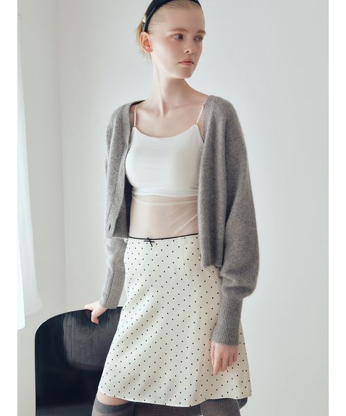 LILY BROWN（リリーブラウン）の「LBロゴフォックスニットカーデ（カーディガン/ボレロ・レディース・ネイビー/イエロー/グレー/アイボリー・F）」の7枚目の写真