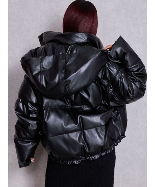 GYDA(ジェイダ)の「ベストとしても着れる!2WAYフェイクレザーミドル丈ダウンコート(ダウンジャケット/コート・レディース・ブラック/オフホワイト・FREE)」の12枚目の写真