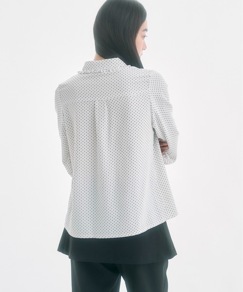 FEKETE（フェケテ）の「polka dot round collar frill blouse / ドット