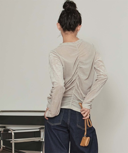 miette(ミエット)の「シアーベロアシャーリングトップス(Tシャツ/カットソー・レディース・ブラック/ネイビー/ライトベージュ・FREE)」の16枚目の写真