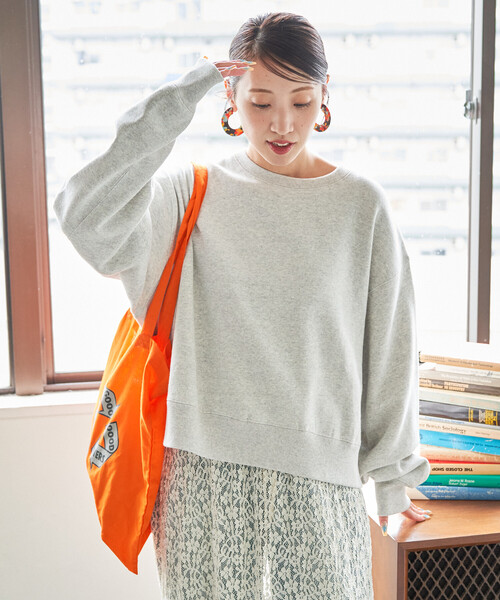 FREAK'S STORE（フリークスストア）の「限定展開　ヘビーウェイト ショート ビッグ スウェット（スウェット・レディース・チャコールグレー/ブラック/ベージュ/ピンク/ネイビー/ナチュラル/ライトグレー/グレー/ブルー/イエロー・ﾌﾘ-）」の21枚目の写真