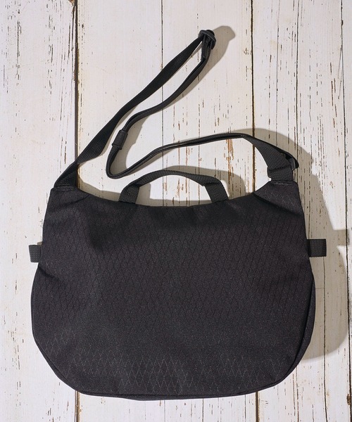 Gramicci（グラミチ）の「【GRAMICCI/グラミチ】CORDURA FIELD SACOCHE / コーデュラナイロン ミニショルダーバッグ（ショルダーバッグ・レディース・レッド/ブルー/オリーブ/ブラック・FREE）」の10枚目の写真