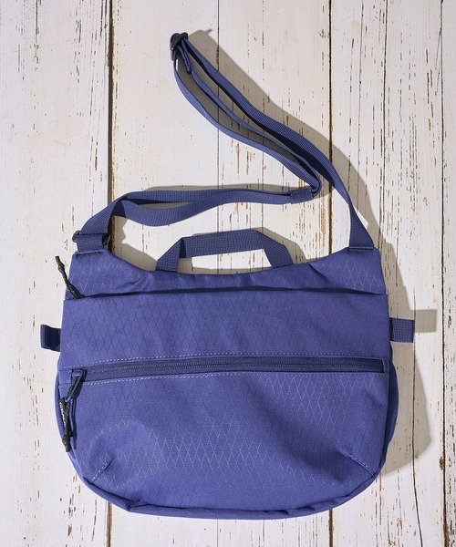 Gramicci（グラミチ）の「【GRAMICCI/グラミチ】CORDURA FIELD SACOCHE / コーデュラナイロン ミニショルダーバッグ（ショルダーバッグ・レディース・レッド/ブルー/オリーブ/ブラック・FREE）」の8枚目の写真