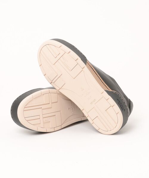 LANVIN en Bleu(ランバンオンブルー)の「厚底スリッポンスニーカー(スニーカー・レディース・ブラック/アイボリー・23.0cm/24.5cm/24.0cm/23.5cm/22.5cm)」の4枚目の写真
