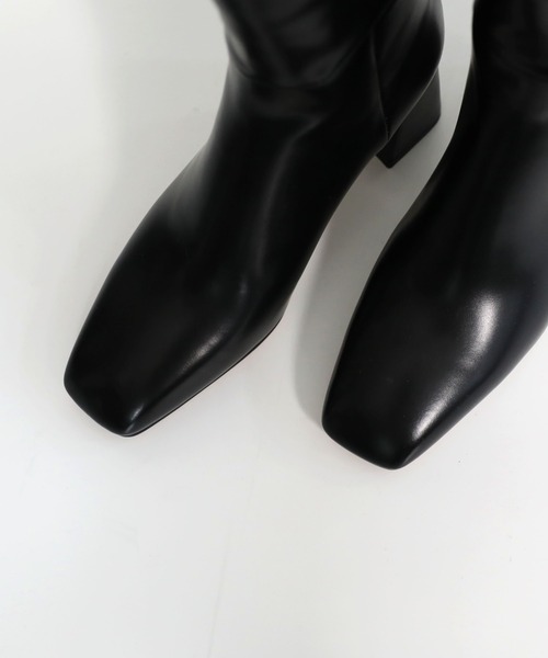 hiamu（ヒアム）の「ヒアムロゴポイントヒールロングブーツ/2025 AW NEW COLLECTION（ブーツ・レディース・ブラウン/ブラック・23.0cm/23.5cm/24.0cm/24.5cm/25.0cm）」の4枚目の写真